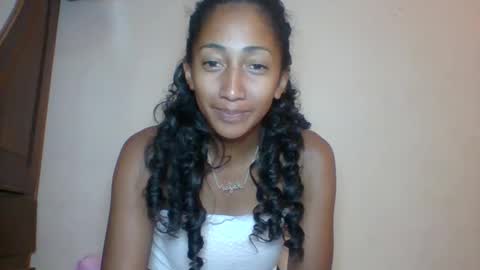 belle_annah online show from May 15, 2026, 6:42 am