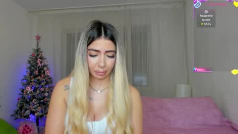 LucyJelly online show from December 17, 2025, 5:52 pm