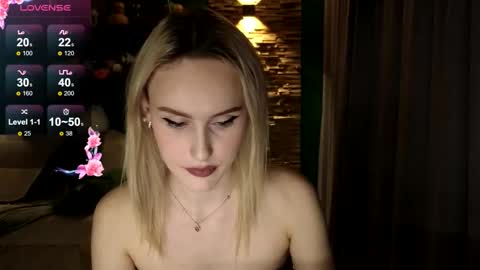 Snapshot of belle_vill chatting on September 21, 2025, 12:40 pm Belle online show from September 21, 2025, 12:40 pm