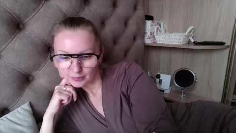 Amelia online show from September 15, 2025, 10:37 am