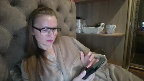 Snapshot of belleamiee chatting on October 19, 2025, 5:13 pm Amelia online show from October 19, 2025, 5:13 pm