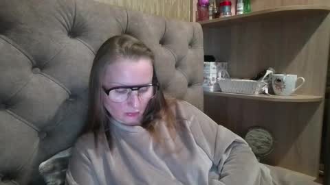 Snapshot of belleamiee chatting on October 27, 2025, 6:56 pm Amelia online show from October 27, 2025, 6:56 pm