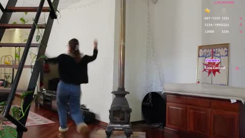 BELLE   online show from October 14, 2025, 2:45 am