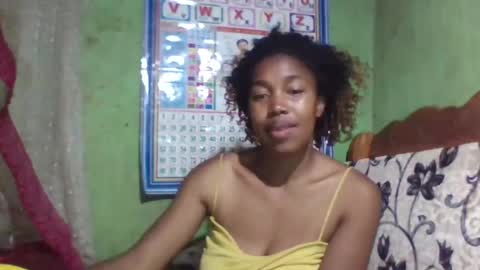 bellemiahXx online show from April 7, 2026, 6:52 pm