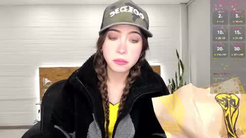 Bella online show from June 24, 2026, 3:49 am