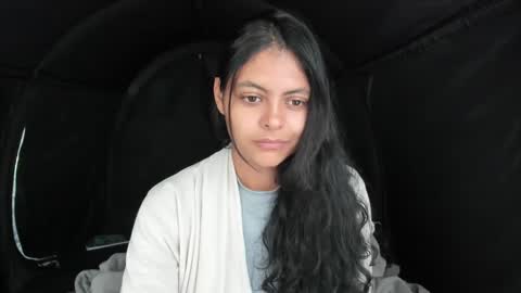 bellezacosmica online show from February 24, 2025, 1:53 pm