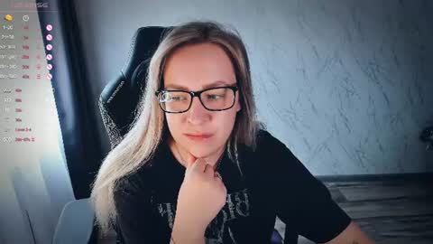 Your Annabelle Wolf  online show from June 12, 2026, 1:43 pm