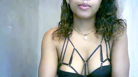 Snapshot of bellibellah chatting on February 23, 2026, 6:22 am BelliBellah online show from February 23, 2026, 6:22 am