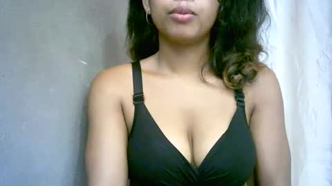 Snapshot of bellibellah chatting on March 14, 2026, 7:25 am BelliBellah online show from March 14, 2026, 7:25 am