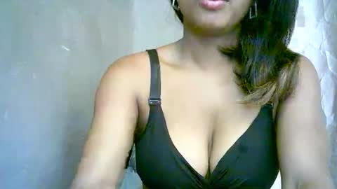 Snapshot of bellibellah chatting on March 28, 2026, 6:13 am BelliBellah online show from March 28, 2026, 6:13 am