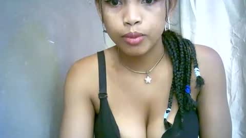 Snapshot of bellibellah chatting on April 1, 2026, 8:37 am BelliBellah online show from April 1, 2026, 8:37 am