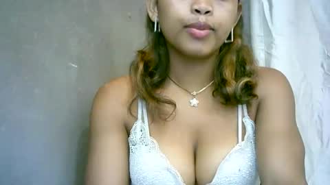 Snapshot of bellibellah chatting on April 10, 2026, 8:52 am BelliBellah online show from April 10, 2026, 8:52 am