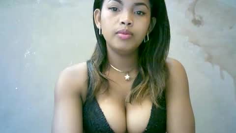 Snapshot of bellibellah chatting on April 15, 2026, 6:42 am BelliBellah online show from April 15, 2026, 6:42 am