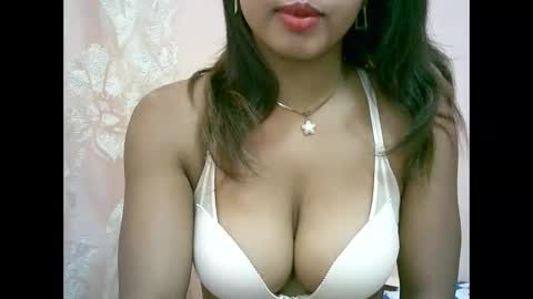 Snapshot of bellibellah chatting on May 3, 2026, 7:14 am BelliBellah online show from May 3, 2026, 7:14 am