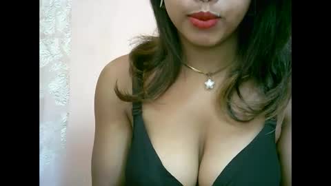 Snapshot of bellibellah chatting on May 8, 2026, 7:57 am BelliBellah online show from May 8, 2026, 7:57 am