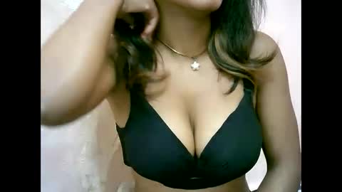 Snapshot of bellibellah chatting on May 20, 2026, 6:30 am BelliBellah online show from May 20, 2026, 6:30 am