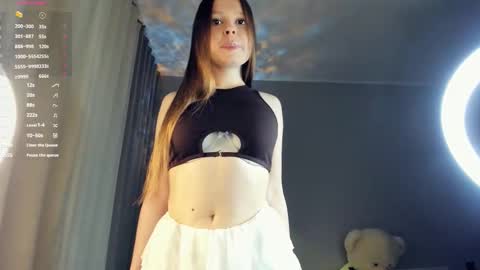 Bella online show from November 29, 2025, 6:11 pm