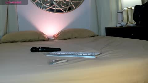 Belinda online show from October 25, 2025, 7:08 pm