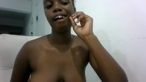 Snapshot of bellinefov chatting on September 8, 2025, 6:18 pm bellinefov online show from September 8, 2025, 6:18 pm