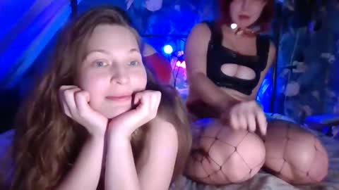Snapshot of belllatrixxx chatting on October 15, 2025, 7:03 pm belllatrixxx online show from October 15, 2025, 7:03 pm
