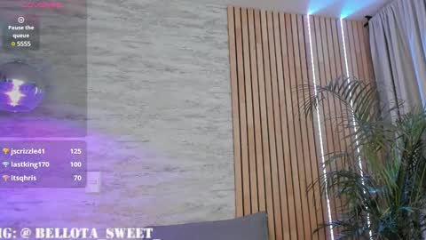 Snapshot of bellota_sweet chatting on December 10, 2024, 2:27 am Bella online show from December 10, 2024, 2:27 am
