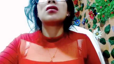 Snapshot of belly_silky chatting on December 18, 2024, 7:04 am Belly online show from December 18, 2024, 7:04 am