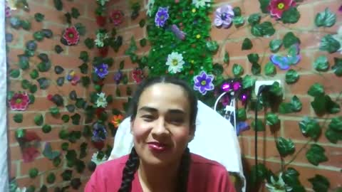 Snapshot of belly_silky chatting on December 22, 2024, 5:23 am Belly online show from December 22, 2024, 5:23 am