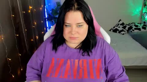 LinaBoo online show from October 29, 2025, 5:58 pm