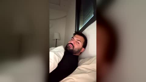 Baba  muscle gay uncut bigass anal man men straight Bi online show from March 20, 2026, 8:52 am