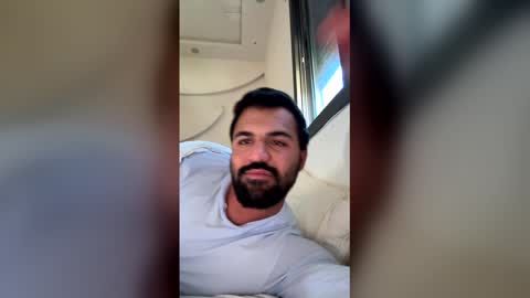 Baba  muscle gay uncut bigass anal man men straight Bi online show from March 22, 2026, 3:04 pm