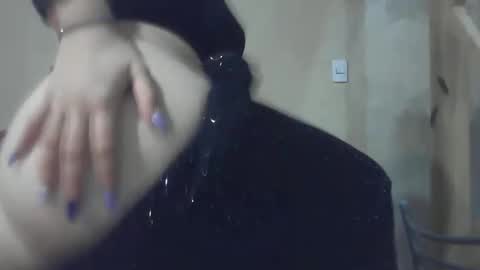 Snapshot of beluhestia chatting on May 17, 2026, 4:10 am beluhestia online show from May 17, 2026, 4:10 am