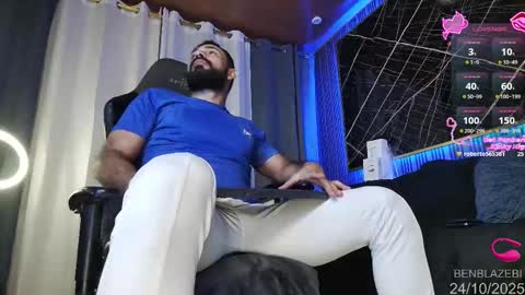 Snapshot of ben_blaze chatting on October 24, 2025, 5:59 am BEN online show from October 24, 2025, 5:59 am