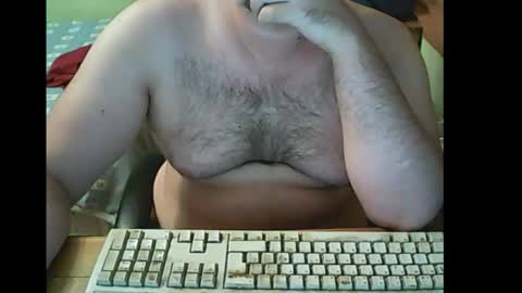 bender_35 online show from September 14, 2025, 6:07 pm