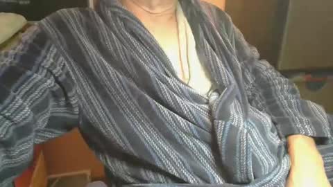 Snapshot of bendrinkin chatting on September 29, 2025, 9:58 am bendrinkin online show from September 29, 2025, 9:58 am