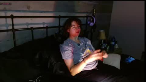 Snapshot of bendybunnyx chatting on June 25, 2026, 1:05 am BendyBunnyx online show from June 25, 2026, 1:05 am