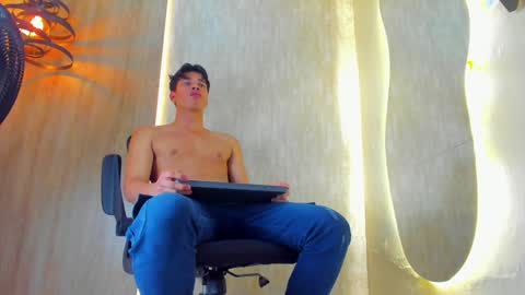 BENJAMIN online show from January 10, 2025, 5:26 am