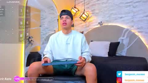 BENJAMIN online show from October 26, 2025, 11:16 am