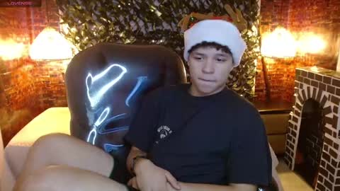 BENJAMIN online show from December 17, 2024, 8:32 pm