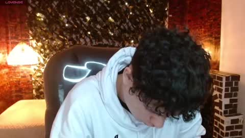 BENJAMIN online show from December 18, 2024, 1:37 am