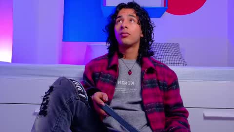 BENJI FIORE online show from September 18, 2025, 7:49 pm