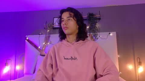 BENJI FIORE online show from October 6, 2025, 7:33 pm