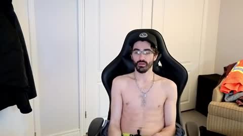 benny_boy95 online show from May 1, 2026, 5:50 pm