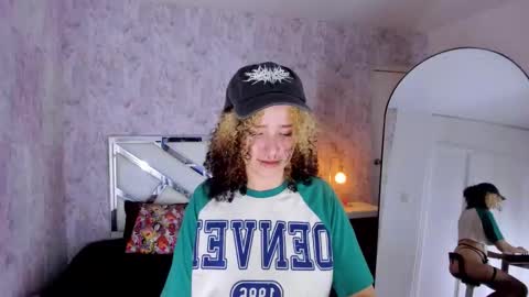 Snapshot of benny_wilson chatting on September 17, 2025, 3:41 am benny_wilson online show from September 17, 2025, 3:41 am