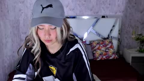 Snapshot of benny_wilson chatting on September 27, 2025, 3:44 am benny_wilson online show from September 27, 2025, 3:44 am