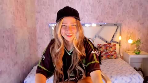 Snapshot of benny_wilson chatting on October 4, 2025, 3:37 am benny_wilson online show from October 4, 2025, 3:37 am