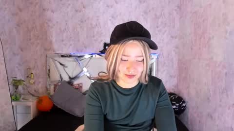 Snapshot of benny_wilson chatting on October 8, 2025, 4:10 am benny_wilson online show from October 8, 2025, 4:10 am