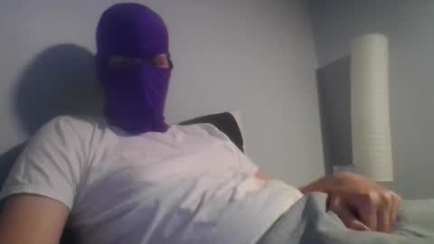 bennybueno online show from April 25, 2026, 3:20 am
