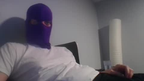 bennybueno online show from May 27, 2026, 4:09 am
