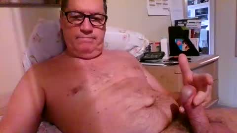 Snapshot of bennybutterfly007 chatting on February 18, 2025, 8:38 am bennybutterfly007 online show from February 18, 2025, 8:38 am