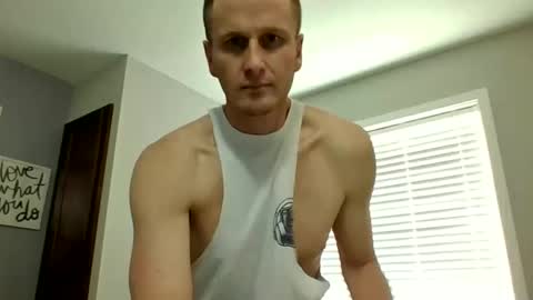 Snapshot of bennyc04041987 chatting on December 22, 2025, 6:38 pm BennyC online show from December 22, 2025, 6:38 pm